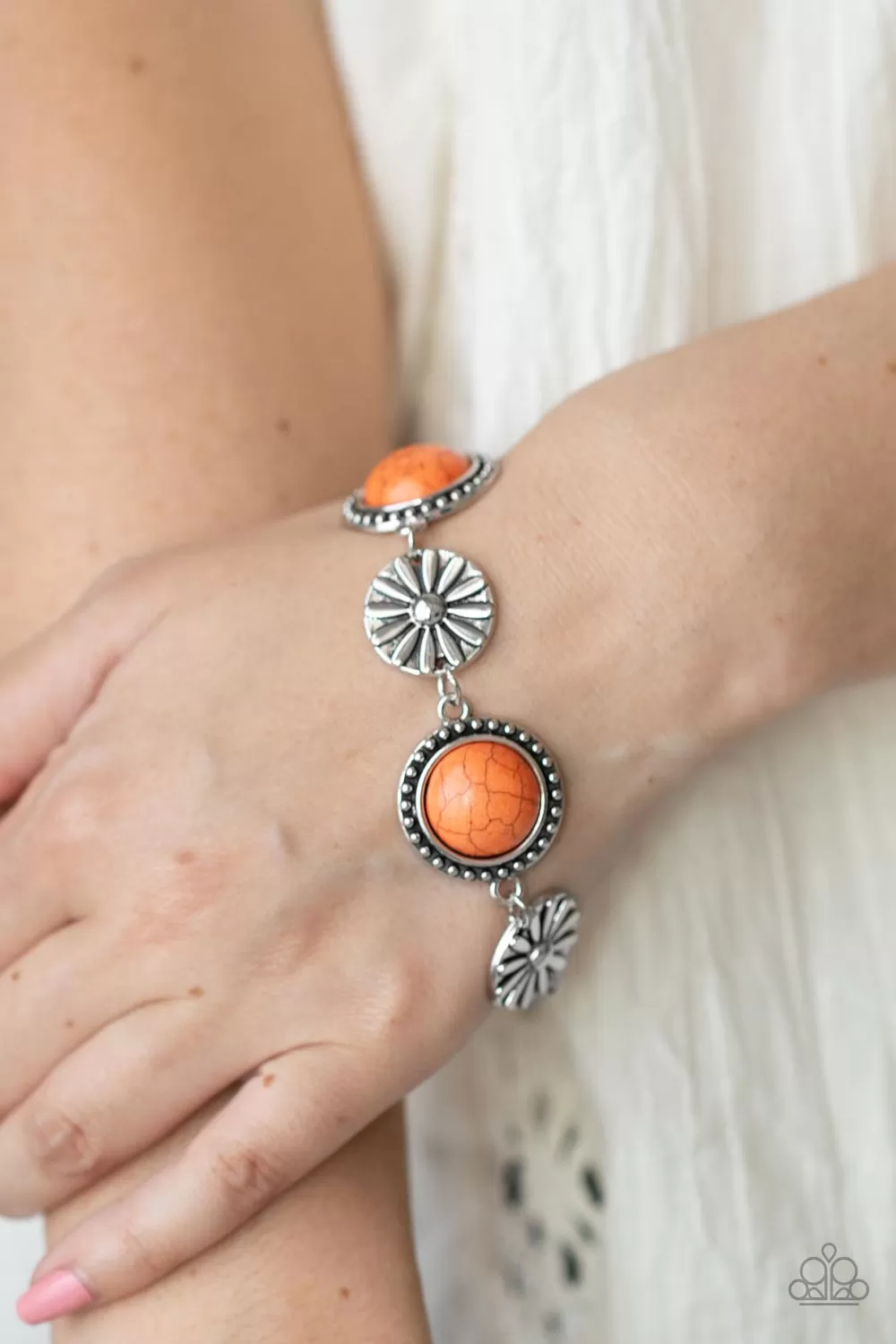 Paparazzi Fredonia Flower Patch - Orange Bracelet